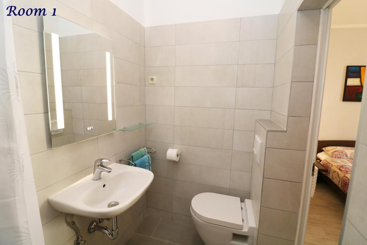 Old Town Rooms And Apartment 포레치 외부 사진